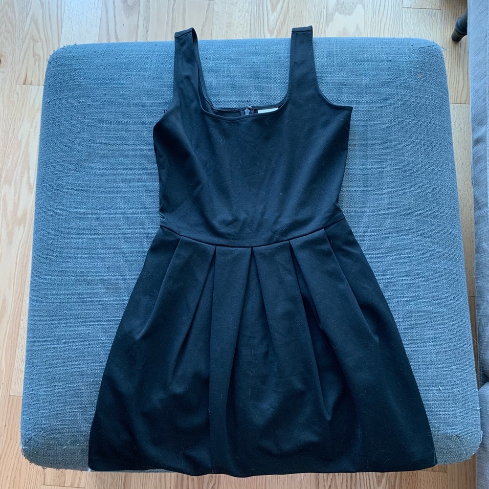 Aritzia Sunday Best “Tasha” dress